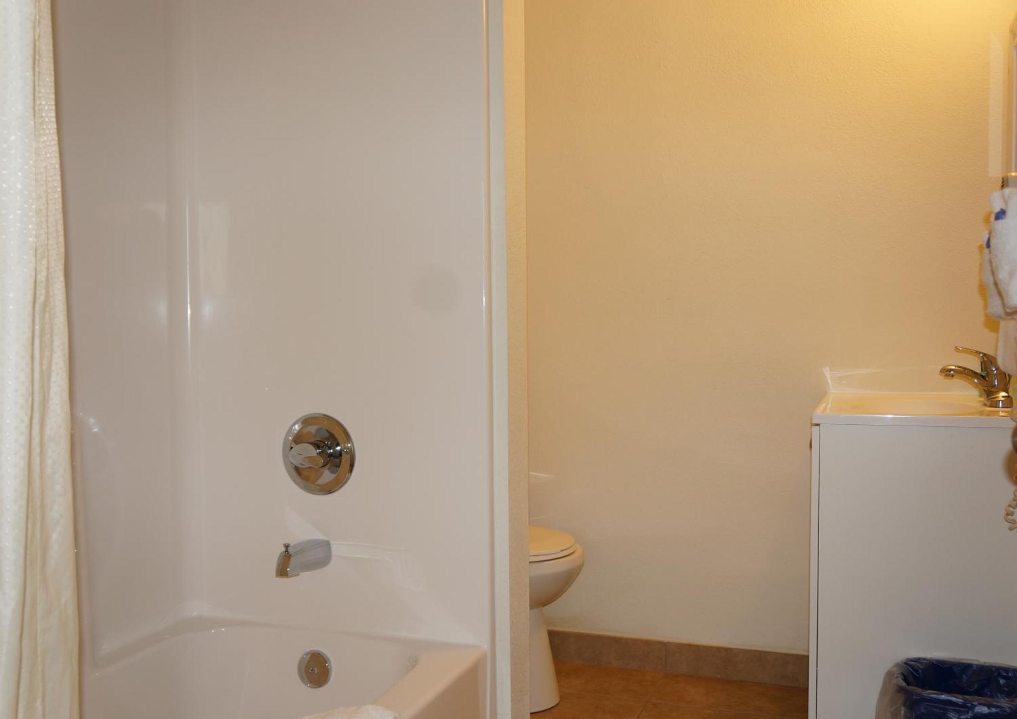 Lake Marina Inn Clearlake Oaks Zimmer foto