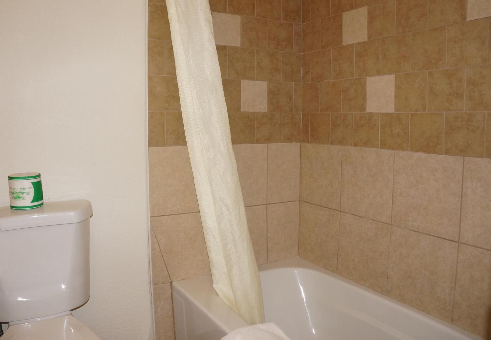 Lake Marina Inn Clearlake Oaks Zimmer foto