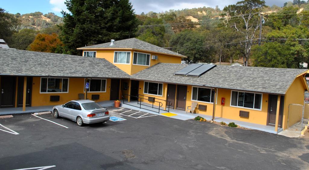 Lake Marina Inn Clearlake Oaks Exterior foto
