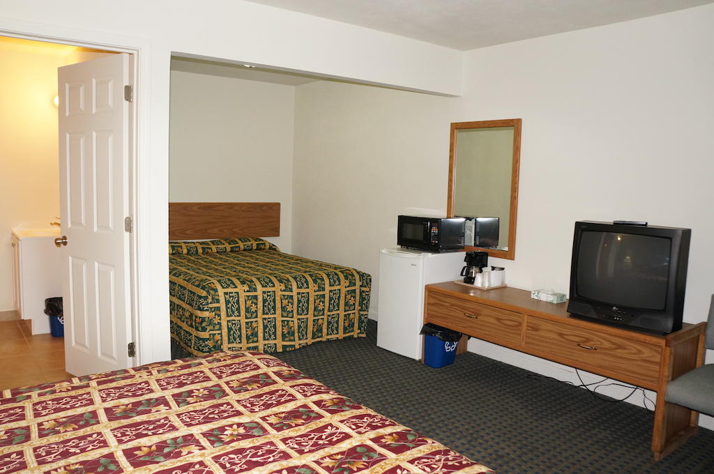 Lake Marina Inn Clearlake Oaks Zimmer foto